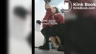 Beautiful women pooping in the toilet 95