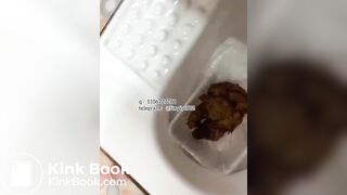 Beautiful women pooping in the toilet 116