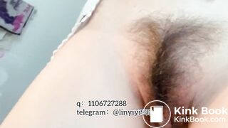 Beautiful women pooping in the toilet 123