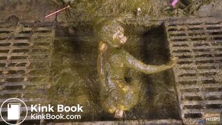 Kaitlyn Katsaros Wild in Manure - Cowshit orgasm