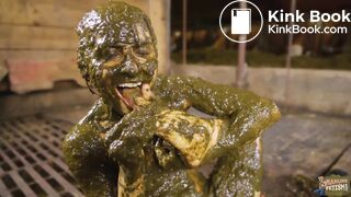 Kaitlyn Katsaros Wild in Manure - Cowshit orgasm