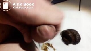 2 scat clips, je fais caca devant toi et j'éjacule dessus