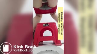 Beautiful women pooping in the toilet 129