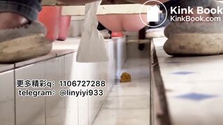 Beautiful women pooping in the toilet  132