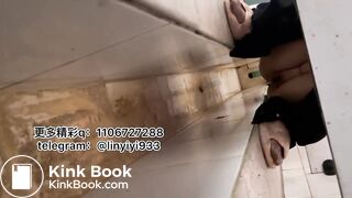 Beautiful women pooping in the toilet  133