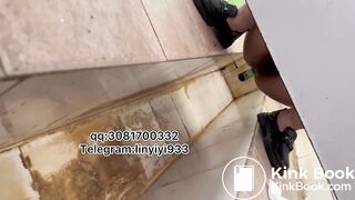 Beautiful women pooping in the toilet 137