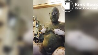 Shit smearing all over me and swallow