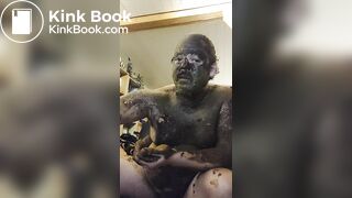 Shit smearing all over me and swallow