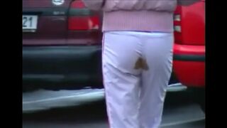 PSG - Sandra public pants mess #1