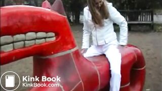 PSG - Sandra public pants mess #4