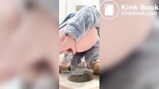 Beautiful women pooping in the toilet 142