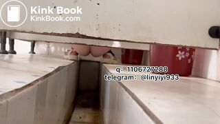 Beautiful women pooping in the toilet 144