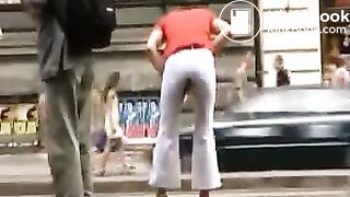 PSG - Marina public white pants mess