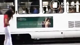 PSG - Marina public white pants mess