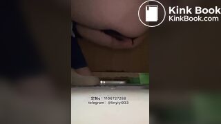 Beautiful women pooping in the toilet 154