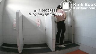 Beautiful women pooping in the toilet 156