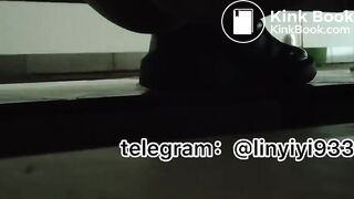 Beautiful women pooping in the toilet 161