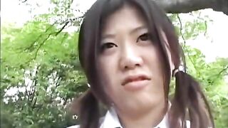 Naughty Japan Schoolgirls - Pooping their knickers outside