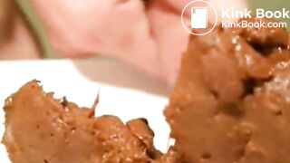 Boudin fécal sodomisant mon anus béant, sperme dégoulinant en gros plan