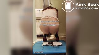 Girl pooping in toilet 013