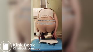 Girl pooping in toilet 013