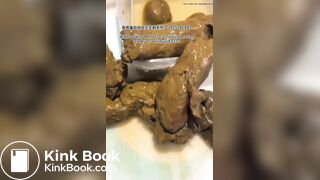 Girl pooping in toilet 019