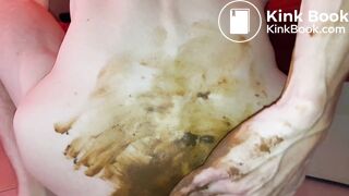 Vidange fécale consistante, dégustation étalage intégral, éjaculation scato
