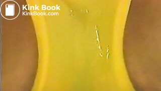 Japanese Bloomers - Pissing in yellow bloomers