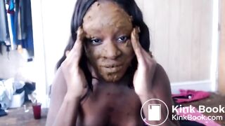 Ebony scat fetish girl smearing shit on the face