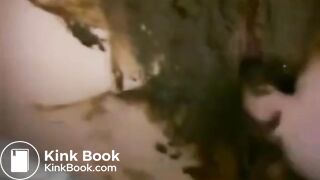 Scat smearing amateur couple fucking in shit