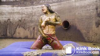 Rada Brewer Sexy in the manure pit