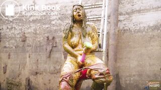 Rada Brewer Sexy in the manure pit