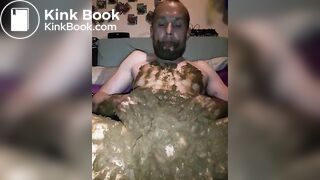 dogshiteating