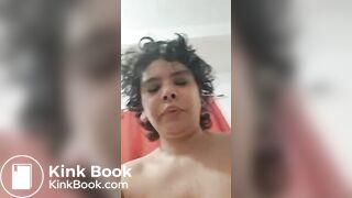 latin girl pissing and shitting