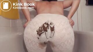 Panty poop in white tights