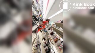 Caught upkirt