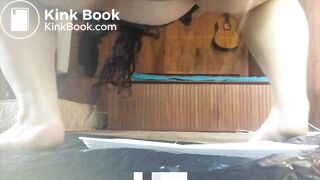 Bbw pooping on the floor