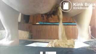 Bbw pooping on the floor