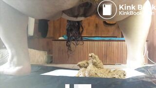 Bbw pooping on the floor