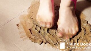 Very Gunky feet Asian in pantyhose dr Scholl's