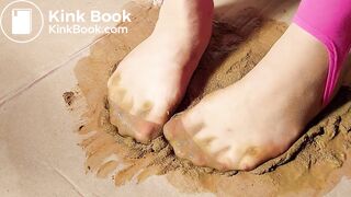 Very Gunky feet Asian in pantyhose dr Scholl's