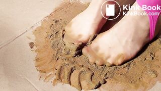 Very Gunky feet Asian in pantyhose dr Scholl's