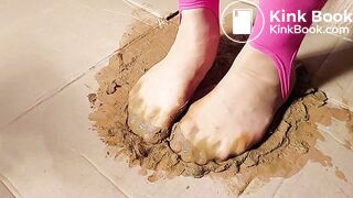 Stupid Asian Gunky Box Nylons Stuck slowMotion