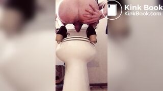 femboyscotty23 - Shitting in high heels and floor!