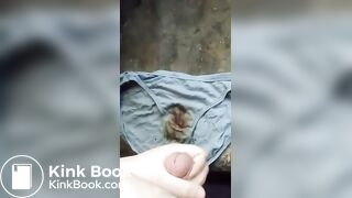 masturbating on abandoned shitty homeless panties