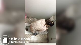 Beautiful women pooping in the toilet 74