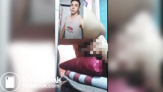 Cute str8 guy feed me poop cream ????