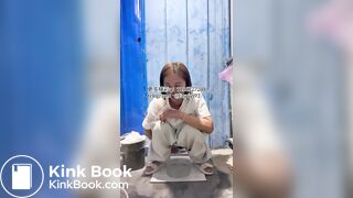 Beautiful women pooping in the toilet 77