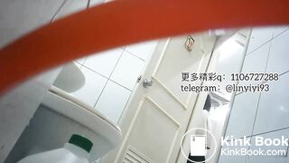 Beautiful women pooping in the toilet 77