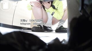 Beautiful women scat in the toilet 78